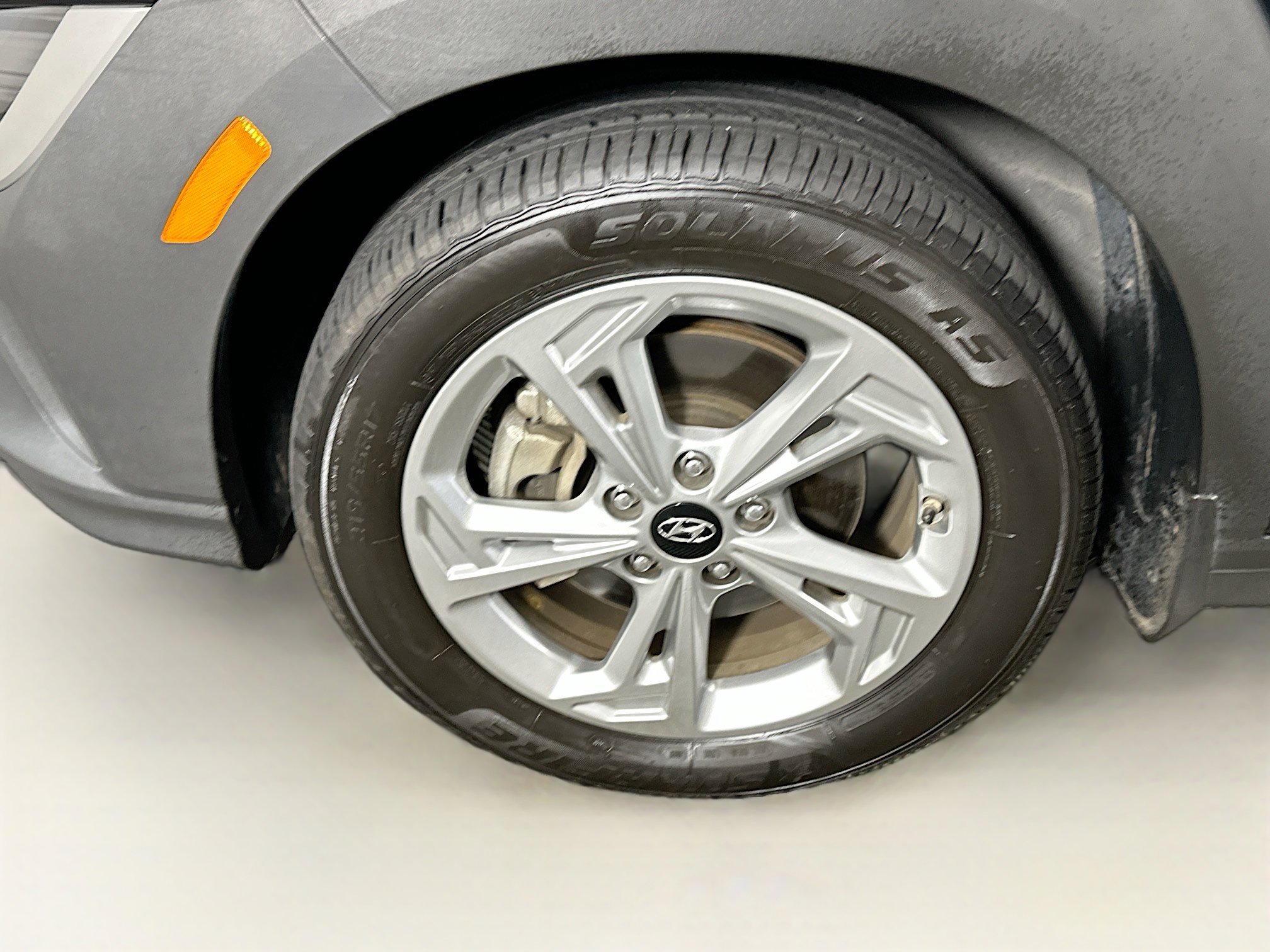 Used 2023 Hyundai Kona SEL AWD/4WD image 11