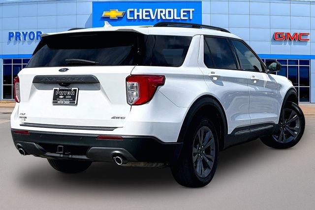 Used 2022 Ford Explorer XLT w/ Equipment Group 202A image 5