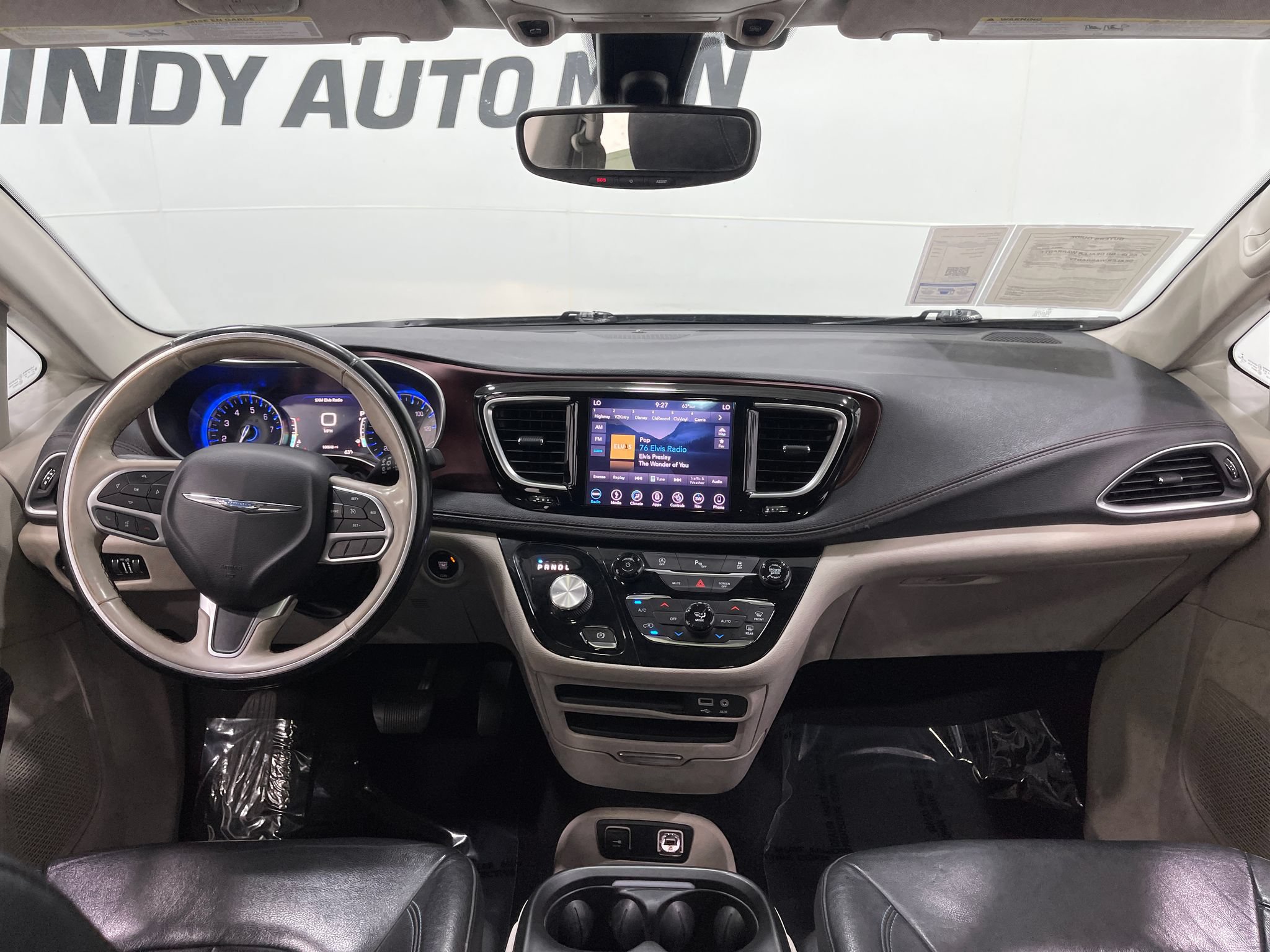 Used 2019 Chrysler Pacifica Limited FWD image 18