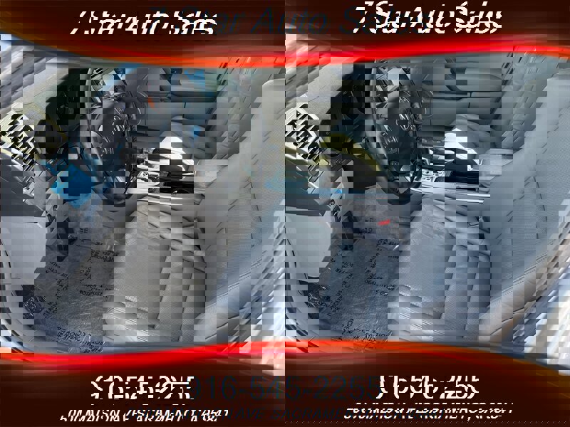 Used 2005 Acura TL w/ Navigation System image 7