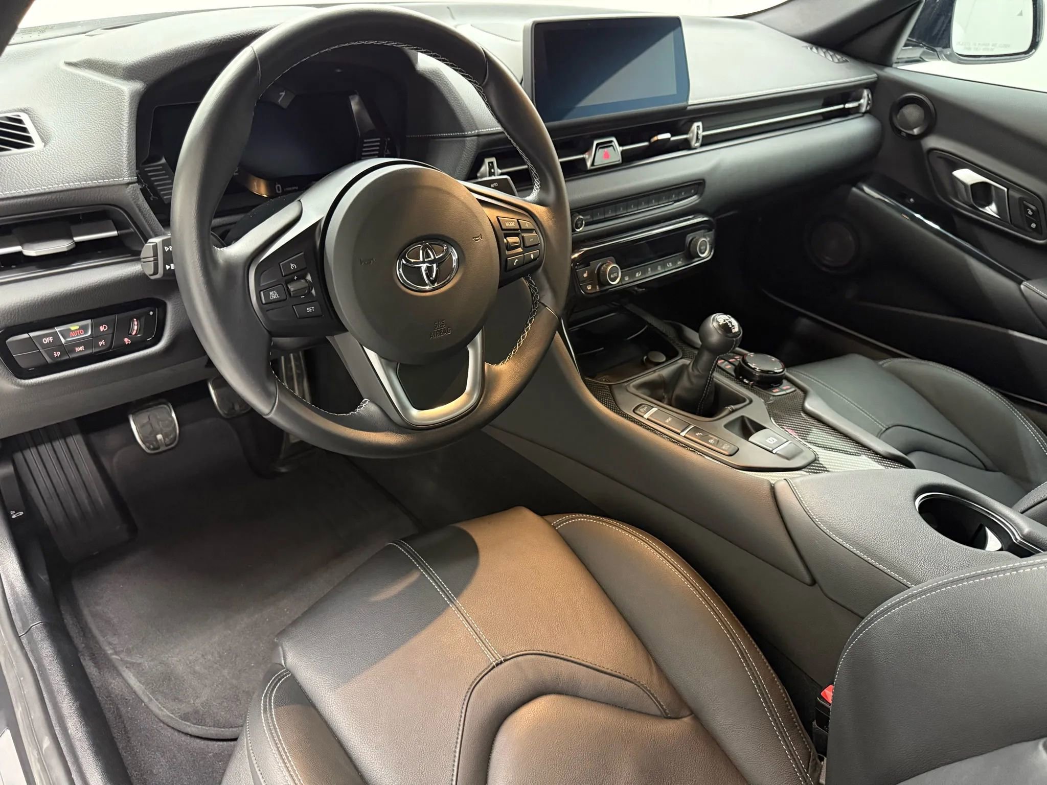 Used 2023 Toyota Supra Premium w/ Driver Assist Package image 2