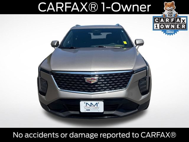 Used 2025 Cadillac XT4 Premium Luxury AWD/4WD image 2
