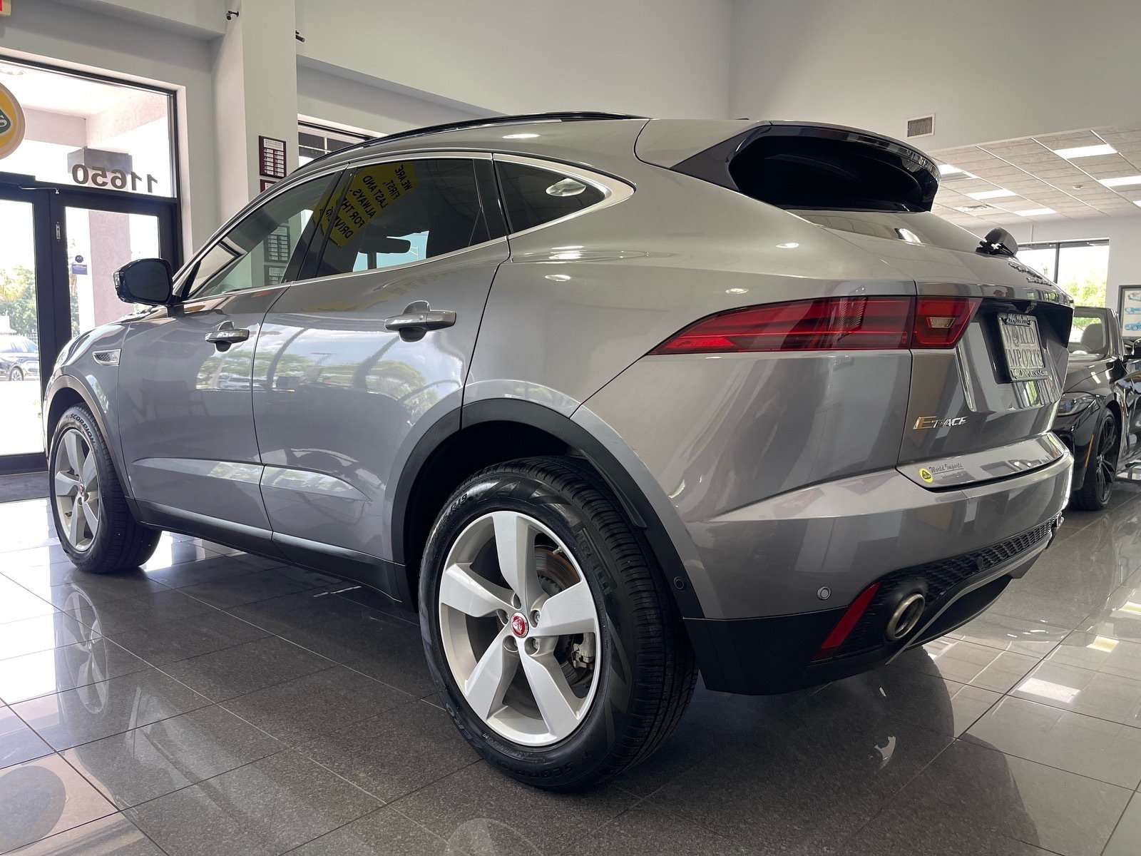 Used 2021 Jaguar E-PACE SE AWD/4WD image 3