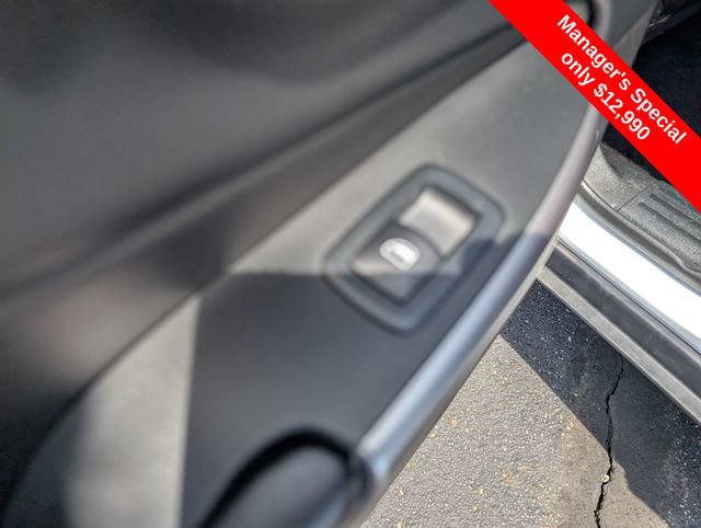 Used 2019 Jeep Cherokee Limited AWD/4WD image 11