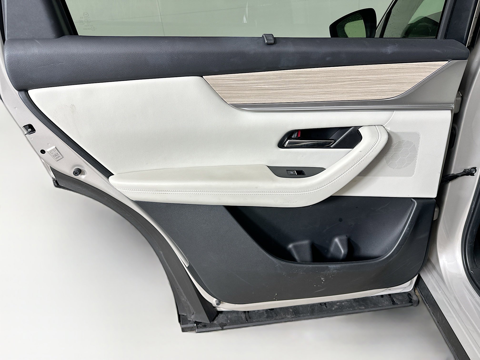 Used 2025 MAZDA CX-90 3.3 Turbo w/ Premium Plus Pkg image 27