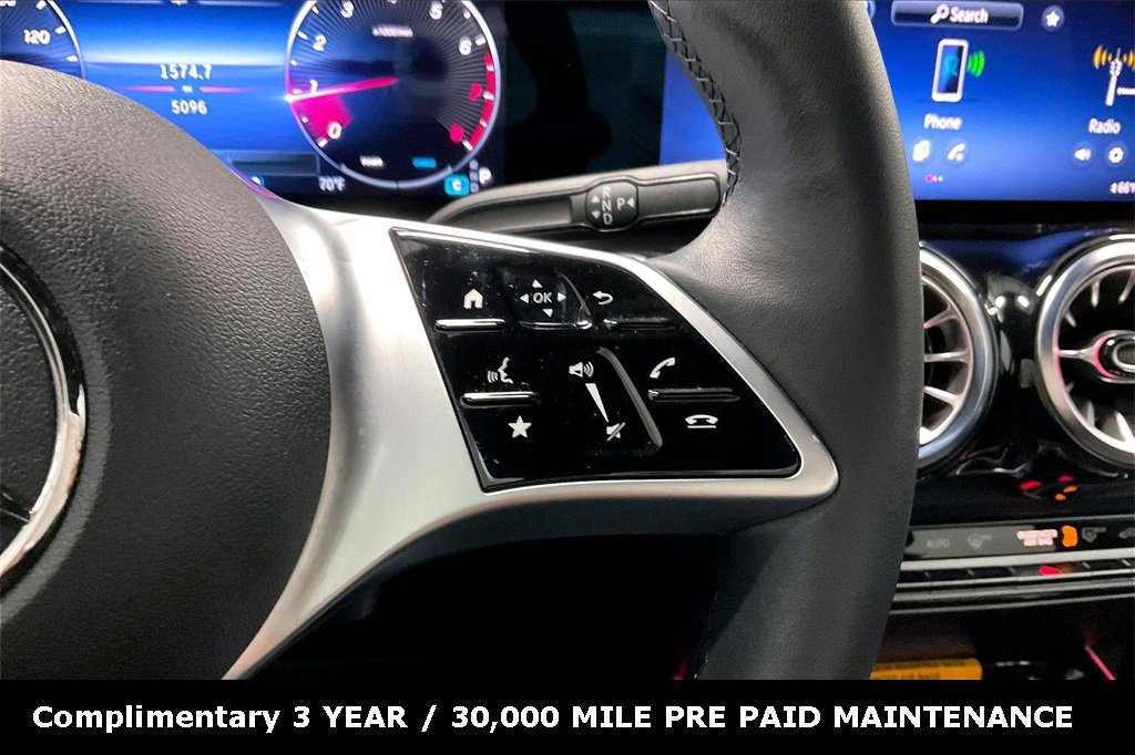 Used 2025 Mercedes-Benz GLB 250 image 23