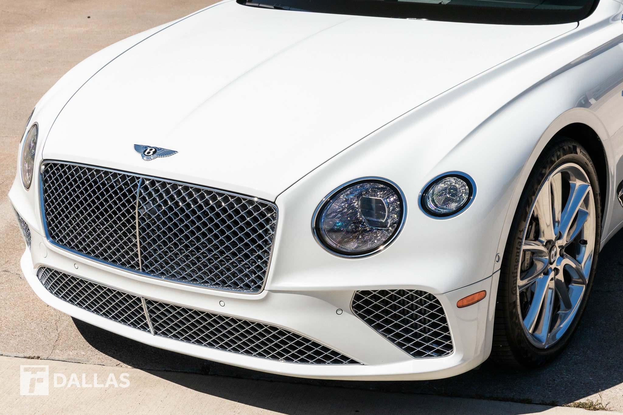 Used 2022 Bentley Continental GT image 6