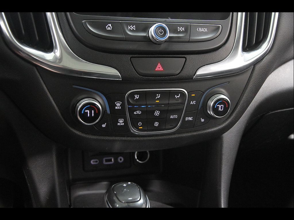Used 2019 Chevrolet Equinox LT FWD image 14