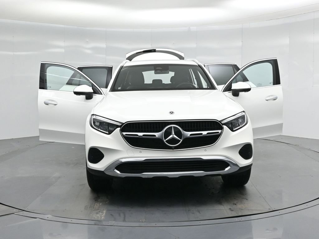 Used 2024 Mercedes-Benz GLC 300 image 29