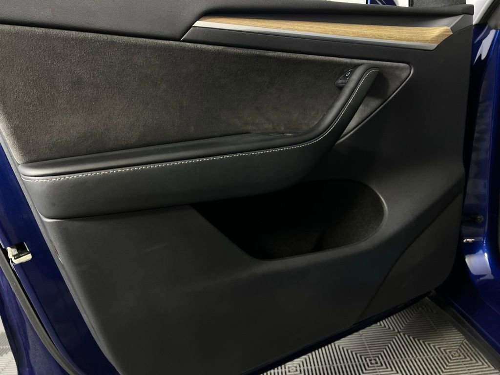 Used 2023 Tesla Model Y Long Range image 24