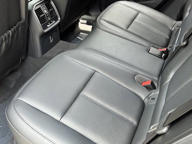 New 2025 Porsche Macan image 19