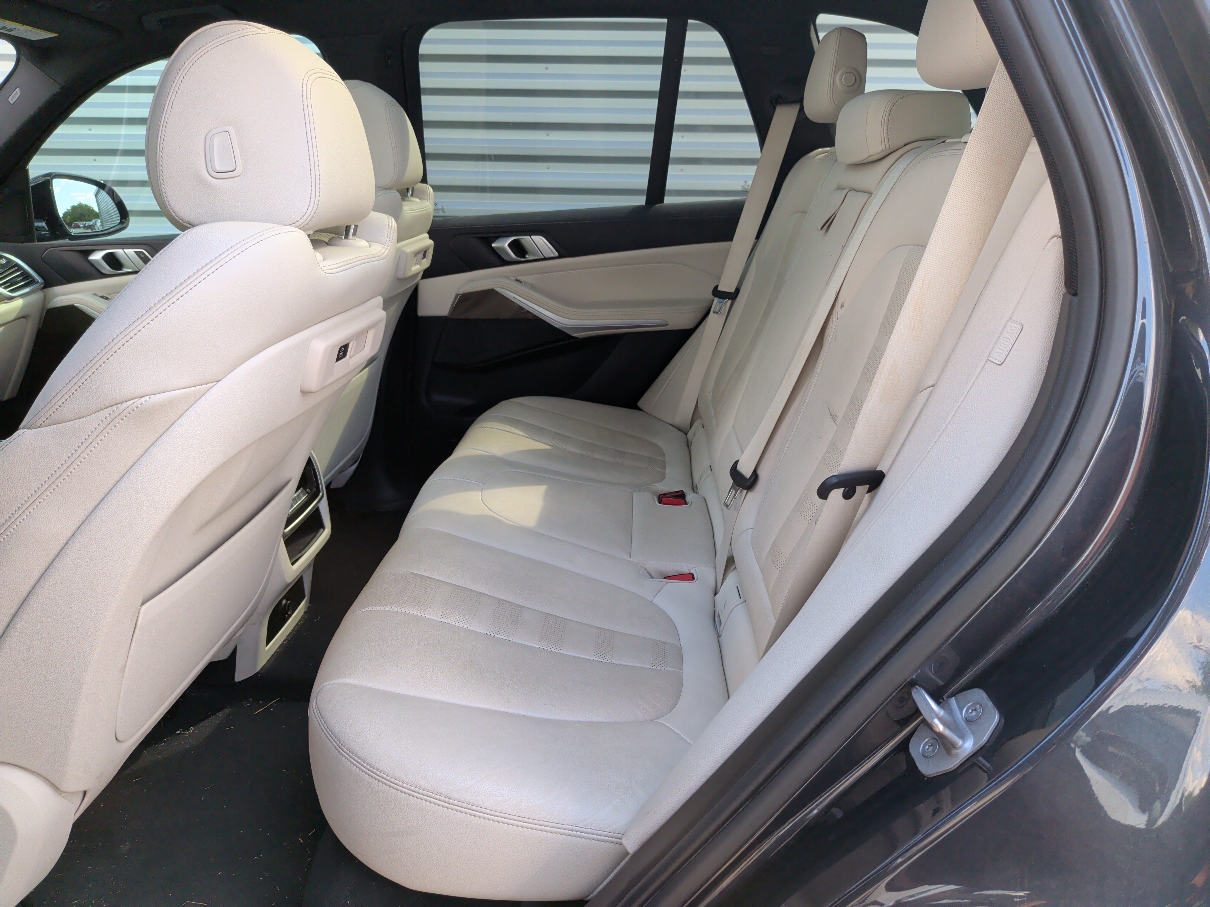 Used 2022 BMW X5 sDrive40i w/ M Sport Package RWD image 31