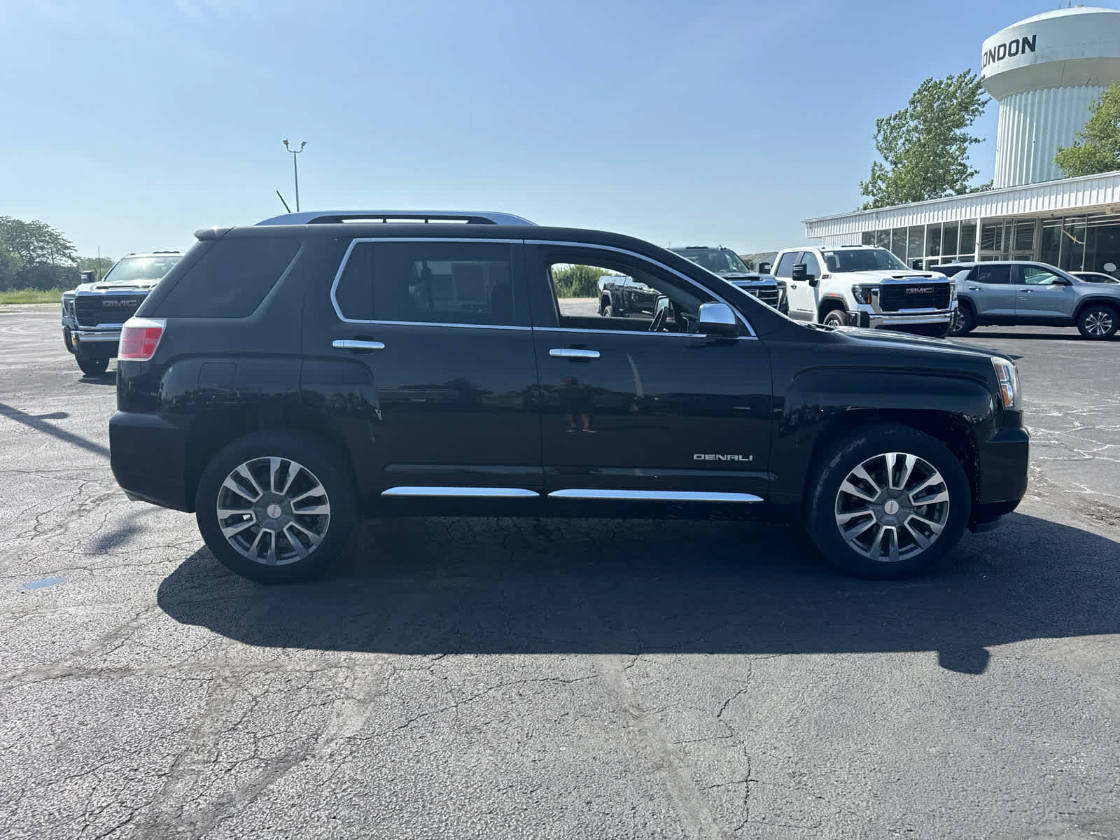 Certified 2017 GMC Terrain Denali AWD/4WD image 6