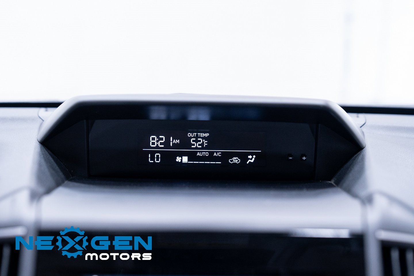 Used 2023 Subaru Crosstrek 2.0i image 13