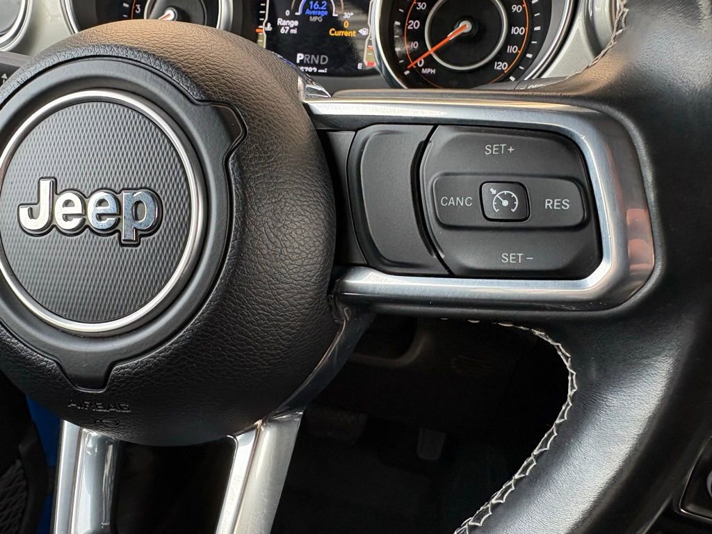 Used 2022 Jeep Wrangler Unlimited Sahara image 26