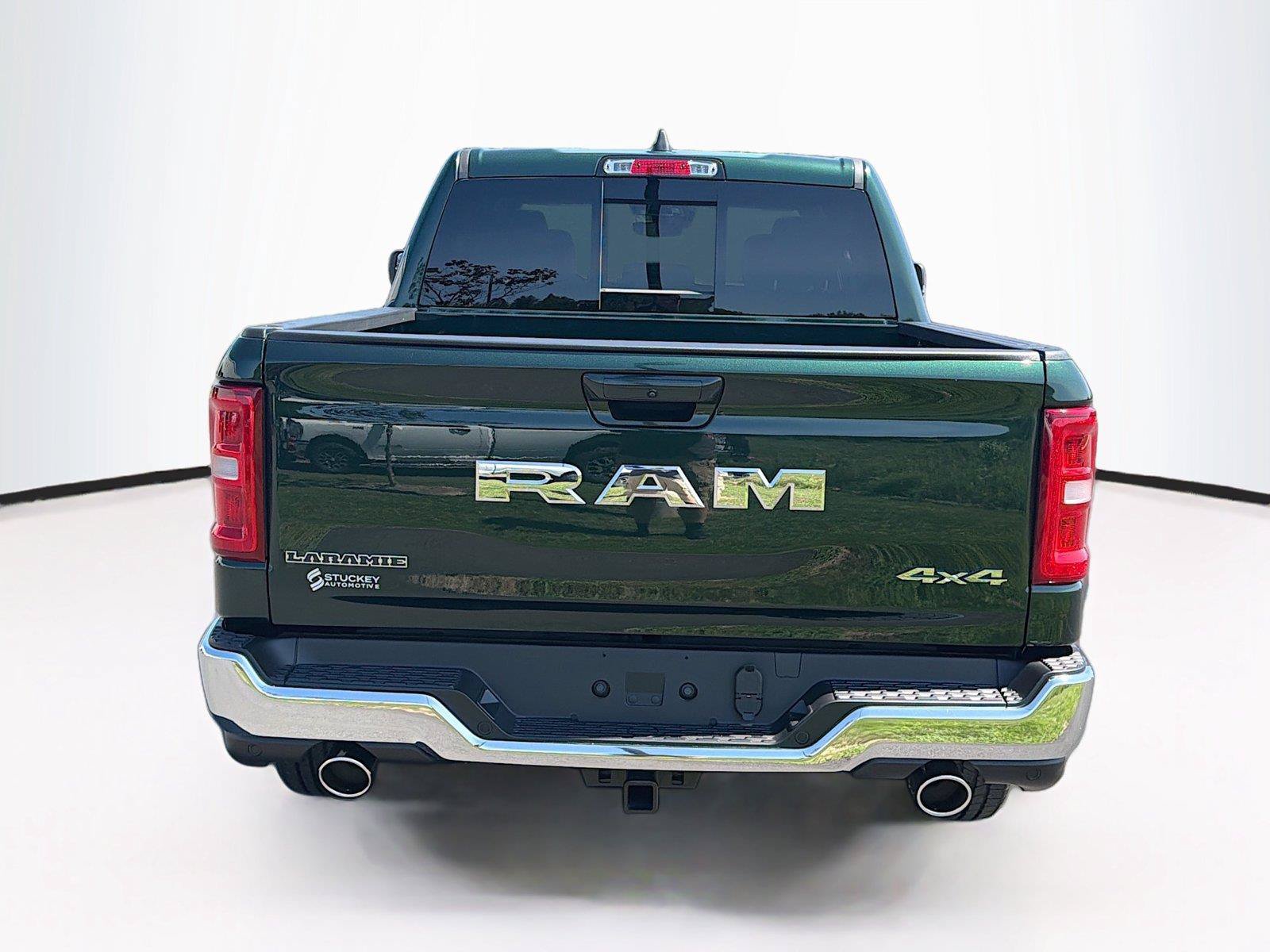 New 2026 RAM 1500 Laramie AWD/4WD image 10