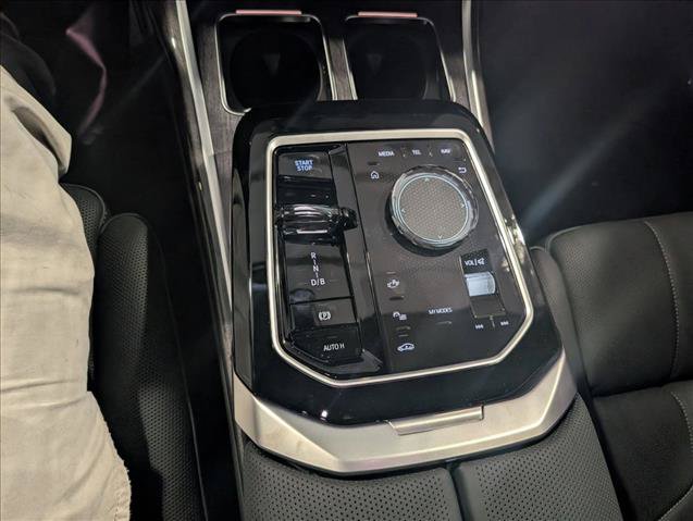 New 2026 BMW i7 M70 w/ Executive Package AWD/4WD image 11
