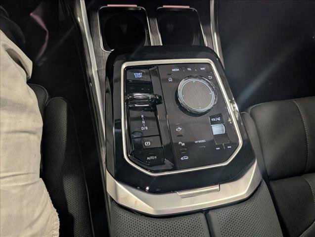 New 2026 BMW i7 M70 w/ Executive Package AWD/4WD image 11