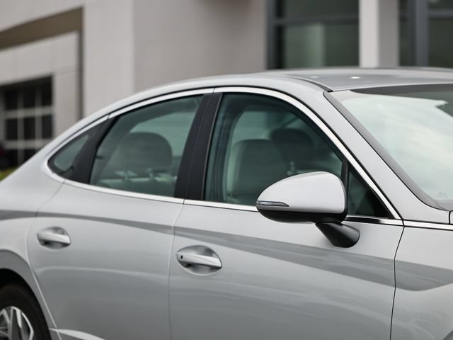 Used 2023 Hyundai Sonata SEL FWD image 3