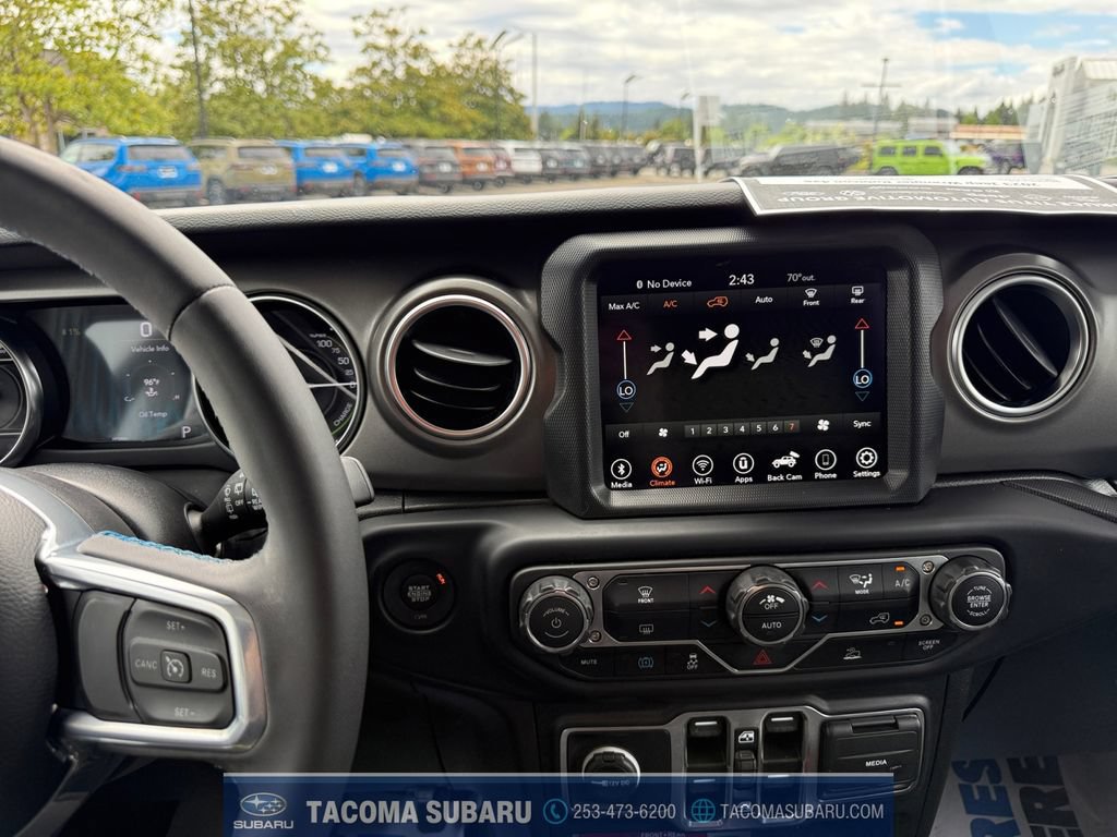 Used 2023 Jeep Wrangler Unlimited Rubicon 4xe AWD/4WD image 15