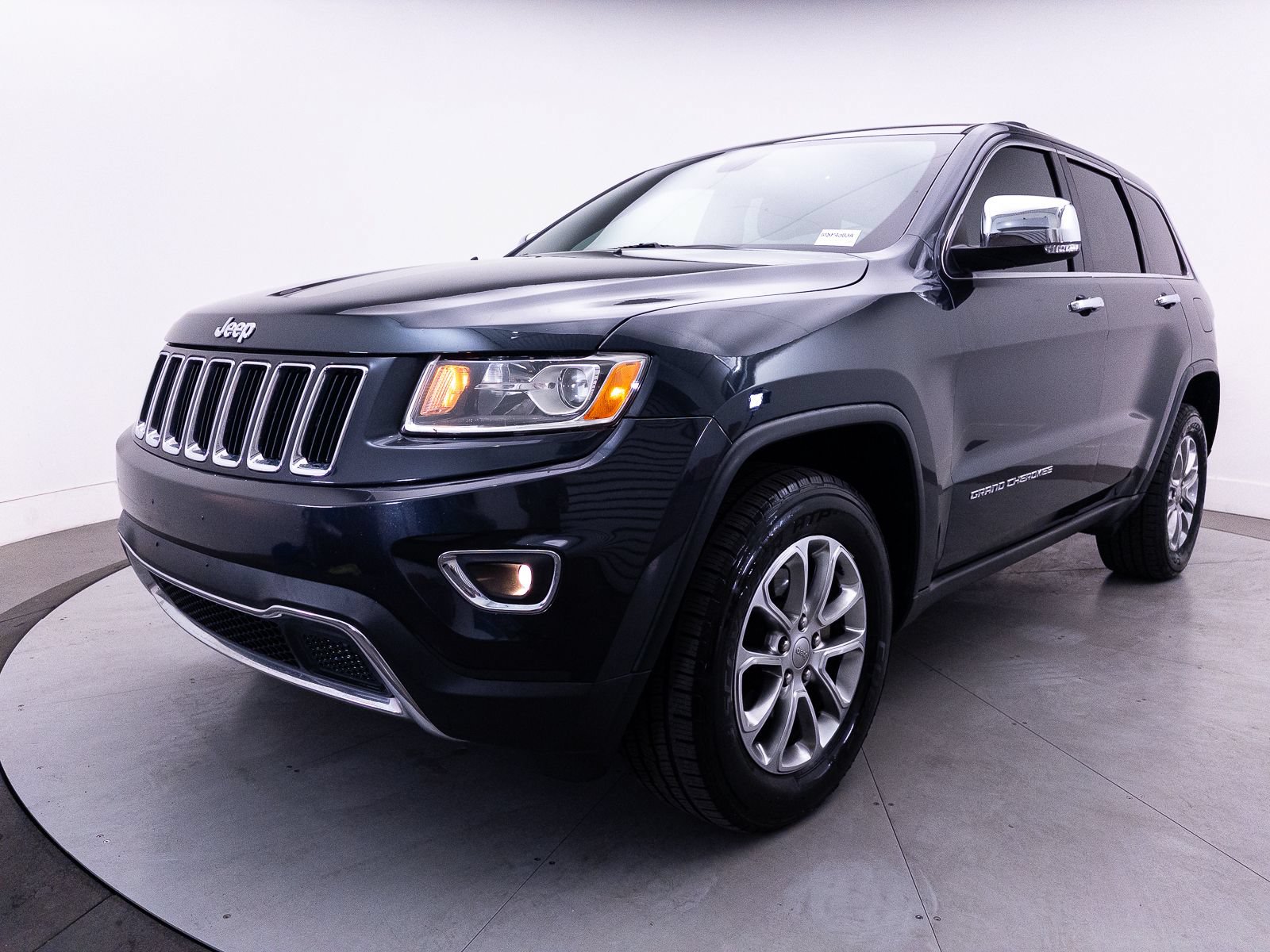 Used 2016 Jeep Grand Cherokee Limited AWD/4WD image 8