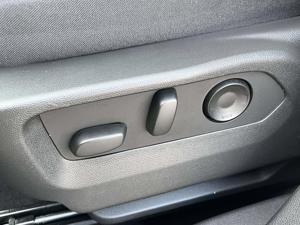 Used 2024 Buick Envision Preferred AWD/4WD image 19