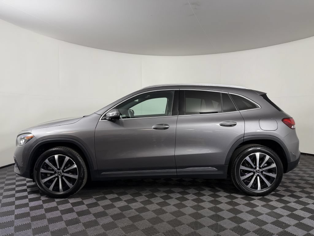 Used 2022 Mercedes-Benz GLA 250 4MATIC image 9