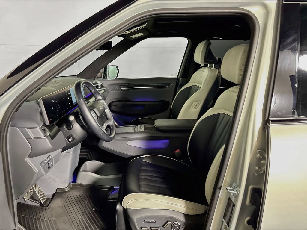 Certified 2024 Kia EV9 GT-Line AWD/4WD image 12