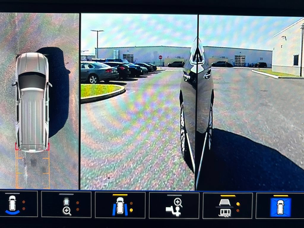 Used 2023 GMC Yukon Denali w/ LPO, Floor Liner Package AWD/4WD image 42