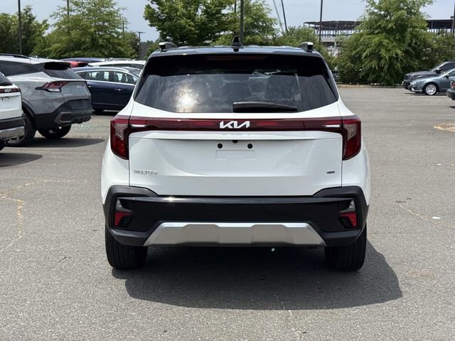 Used 2024 Kia Seltos SX AWD/4WD image 3