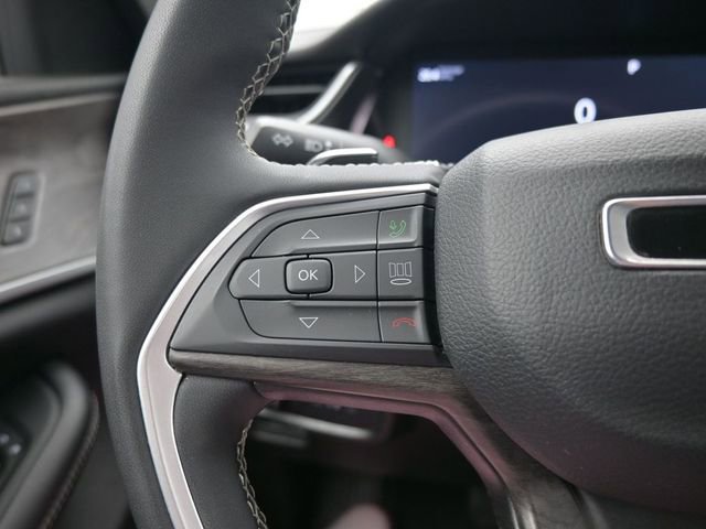 Used 2023 Jeep Grand Cherokee Limited image 22