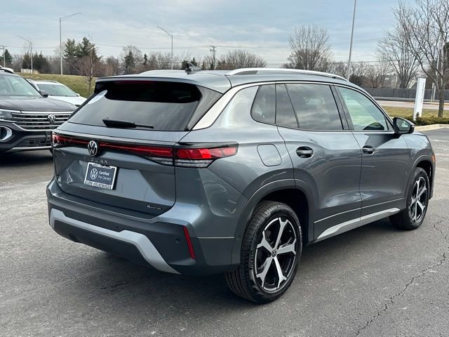 Certified 2025 Volkswagen Tiguan SE w/ Panoramic Sunroof Package image 6