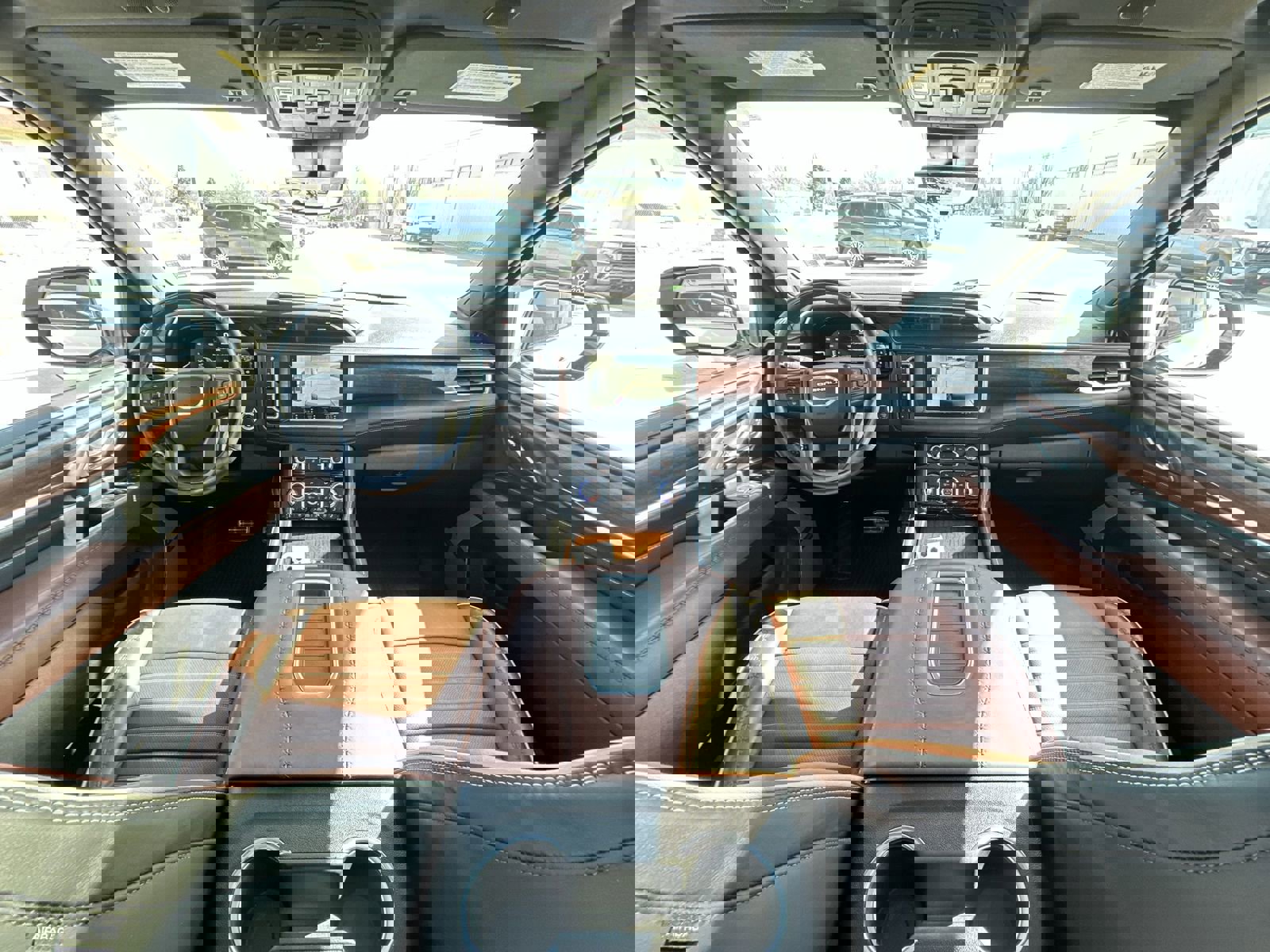 Used 2024 GMC Yukon Denali Ultimate image 21