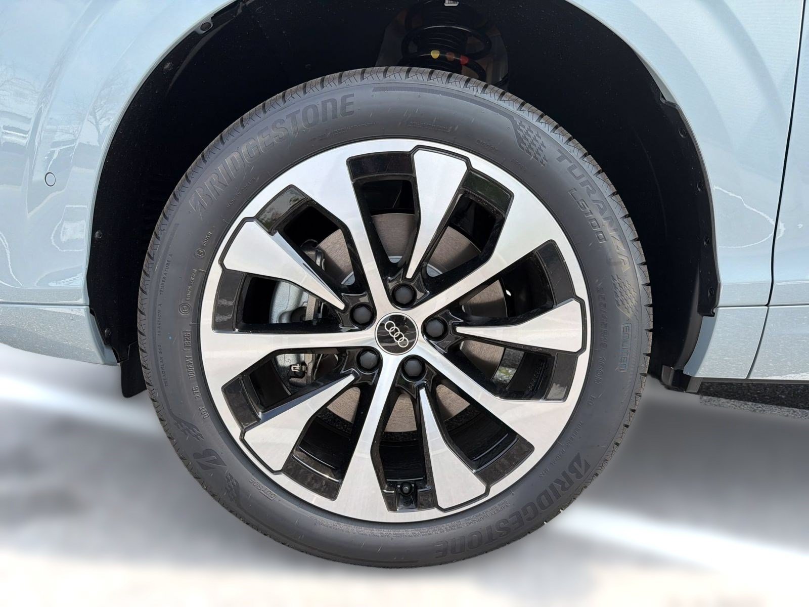 New 2026 Audi Q3 quattro 2.0T AWD/4WD image 13