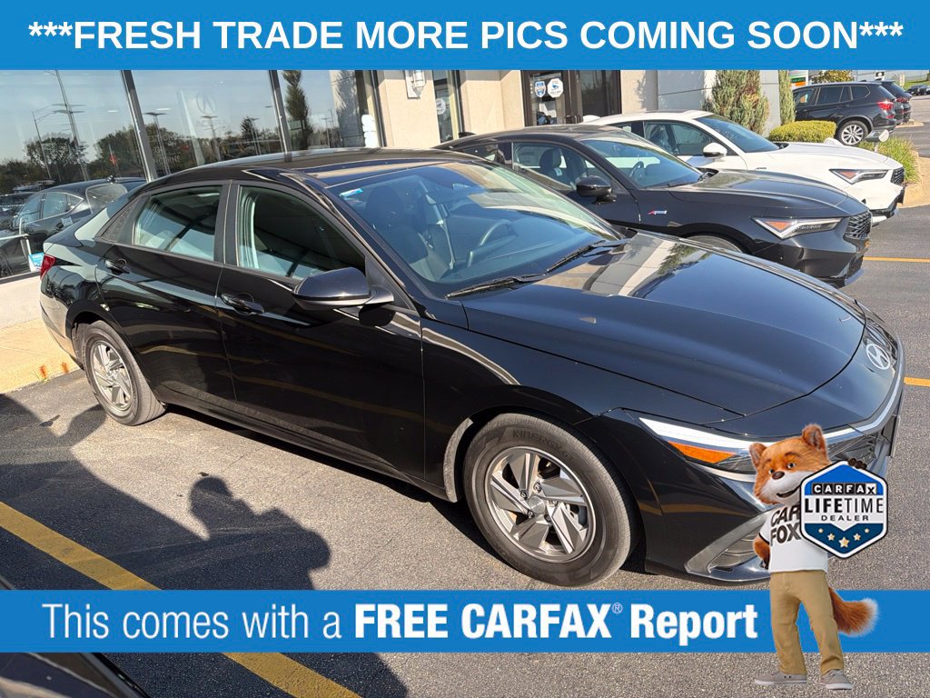 Used 2024 Hyundai Elantra SE FWD image 3