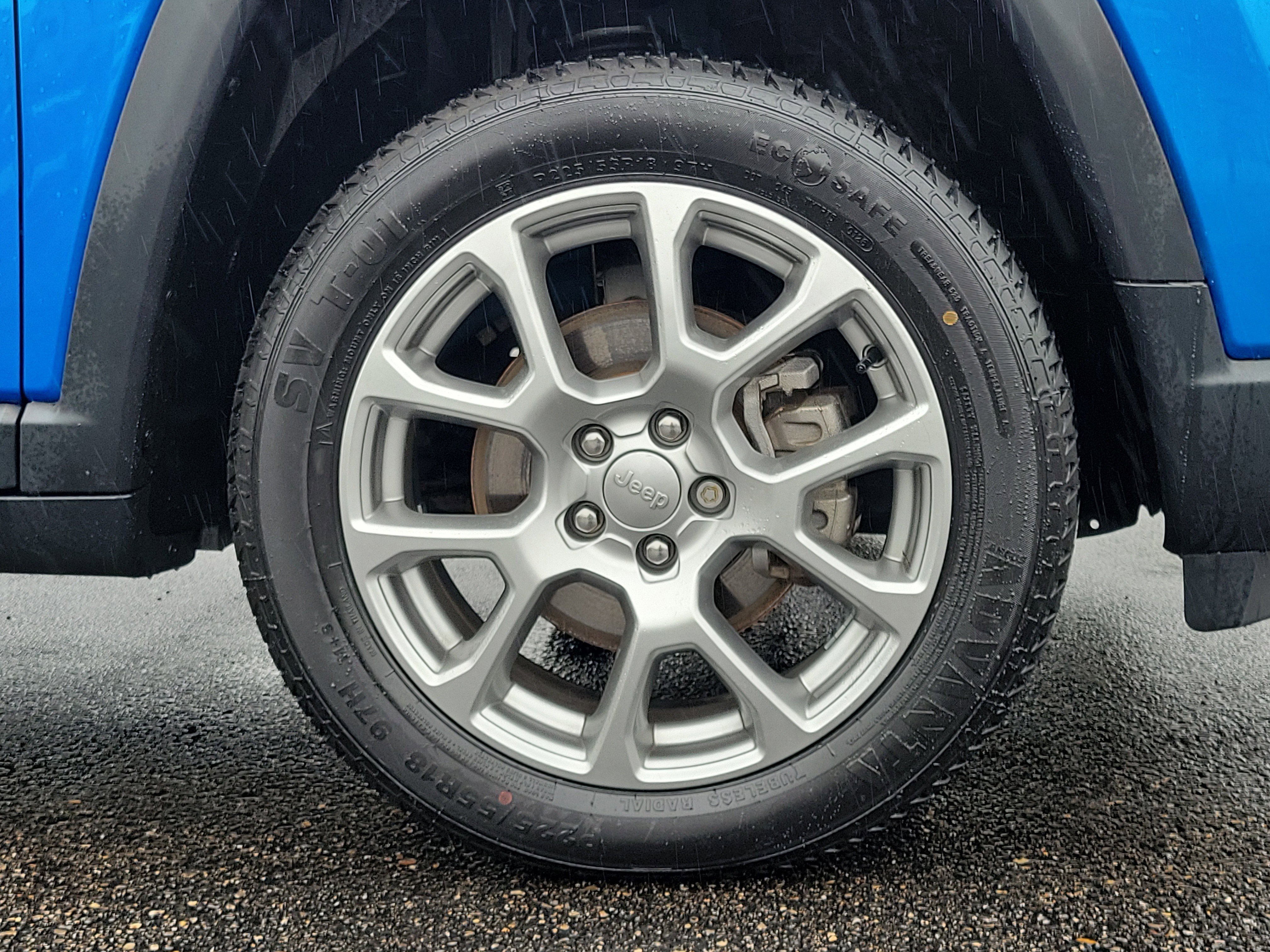Used 2022 Jeep Compass Latitude AWD/4WD image 5