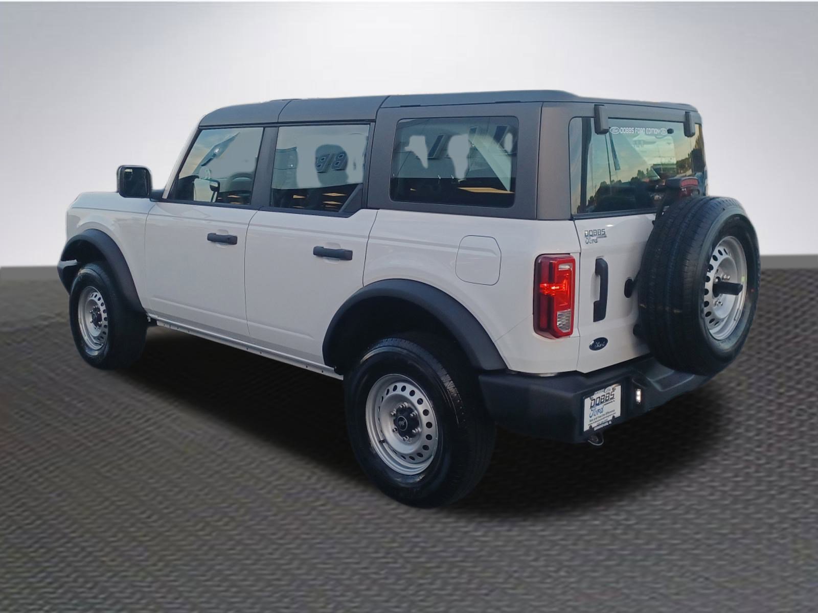 New 2025 Ford Bronco 4-Door image 5