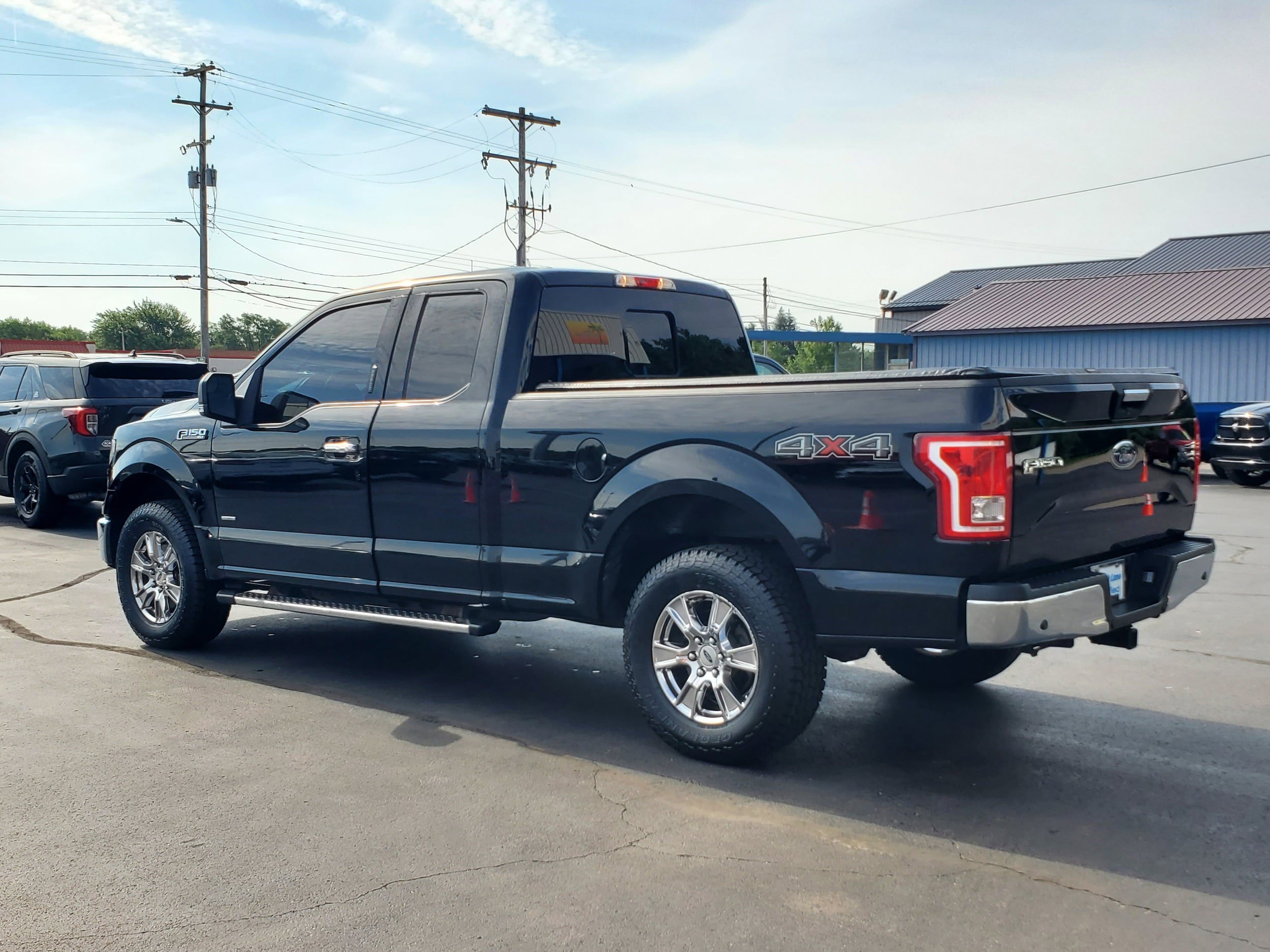 Used 2017 Ford F150 XLT w/ Equipment Group 302A Luxury AWD/4WD image 3