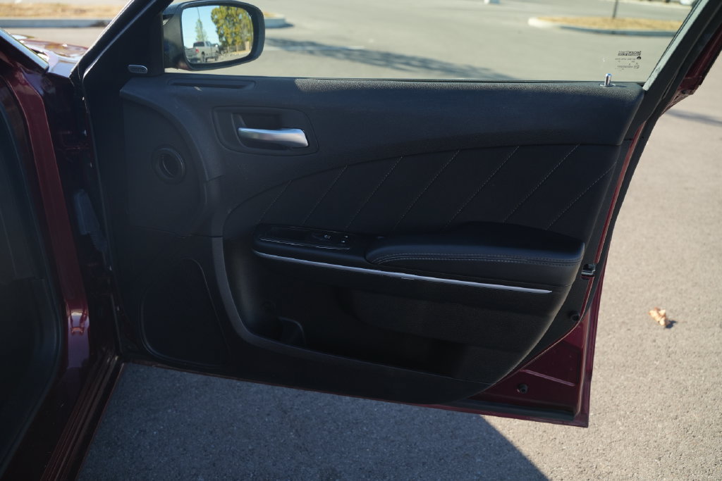 Used 2023 Dodge Charger SXT RWD image 23