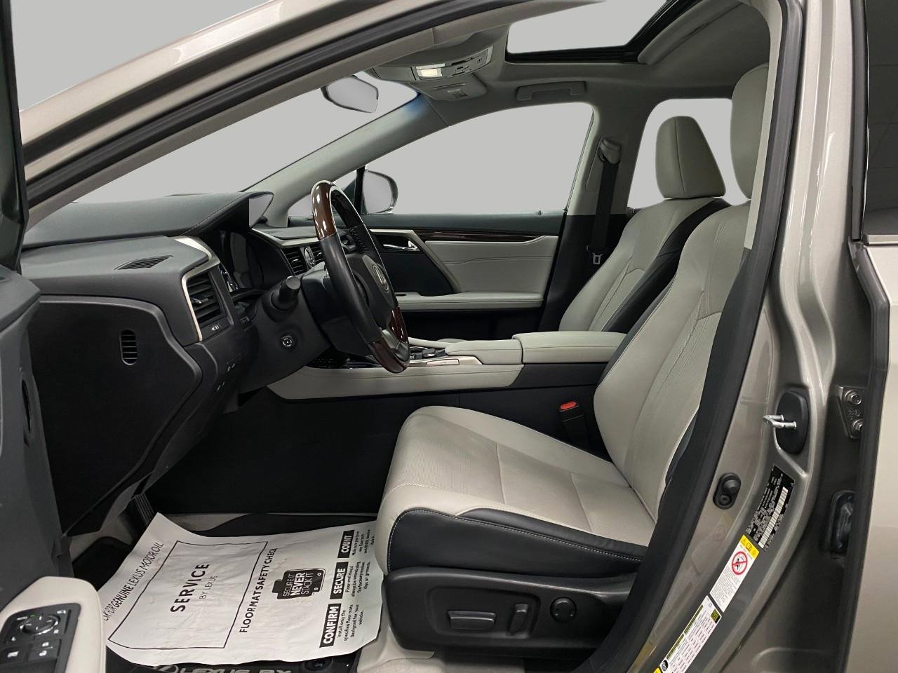 Used 2019 Lexus RX 350 AWD w/ Navigation Package image 33