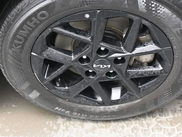 Used 2025 Kia K5 LXS image 27