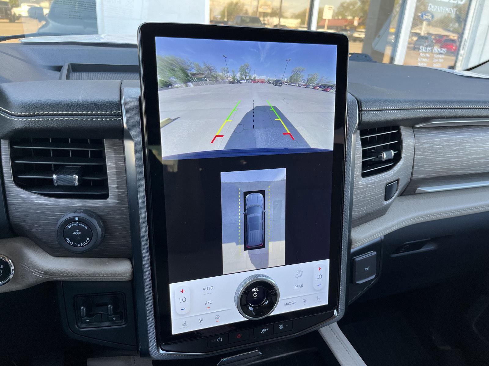 Used 2024 Ford Expedition Max Limited image 25