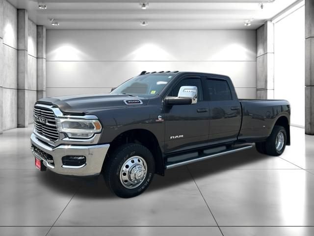 Used 2023 RAM 3500 Laramie AWD/4WD image 4