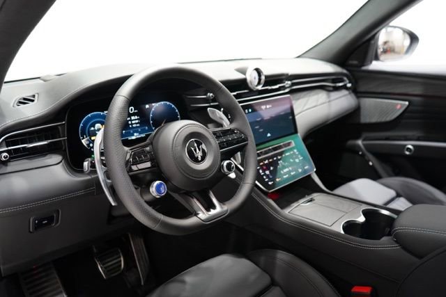 New 2025 Maserati Grecale Modena image 15