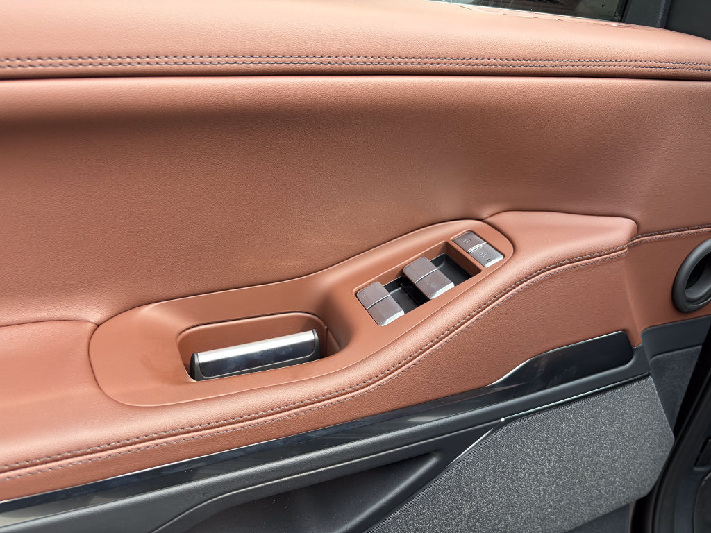 New 2027 Lincoln Navigator Reserve AWD/4WD image 15