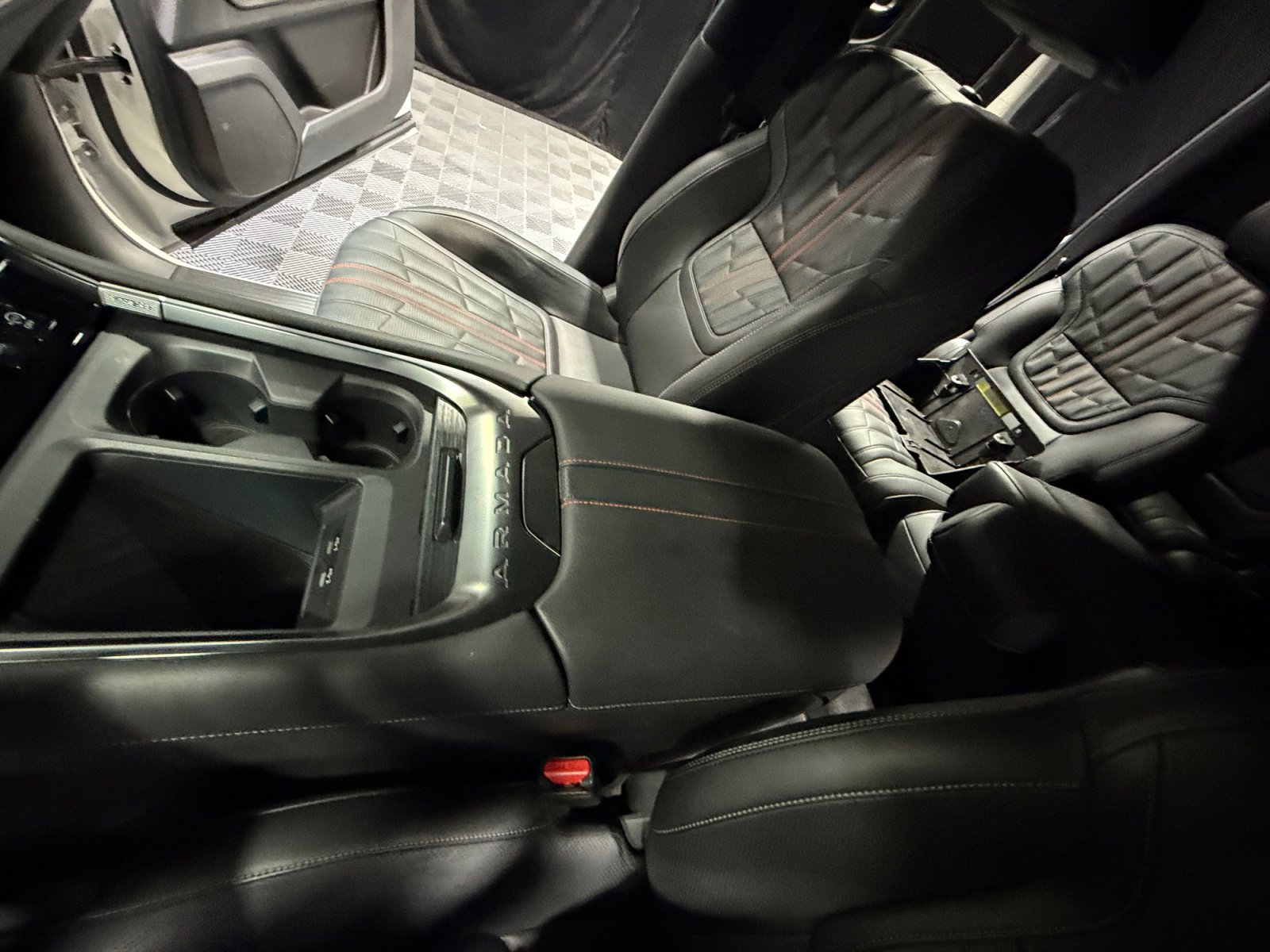 Certified 2025 Nissan Armada PRO-4X image 15