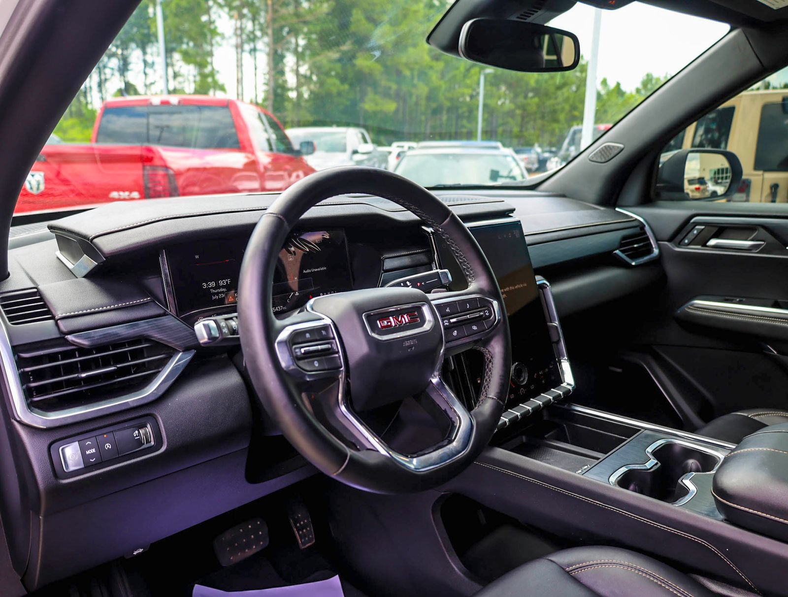 Used 2024 GMC Acadia Elevation w/ Luxury Package FWD image 15