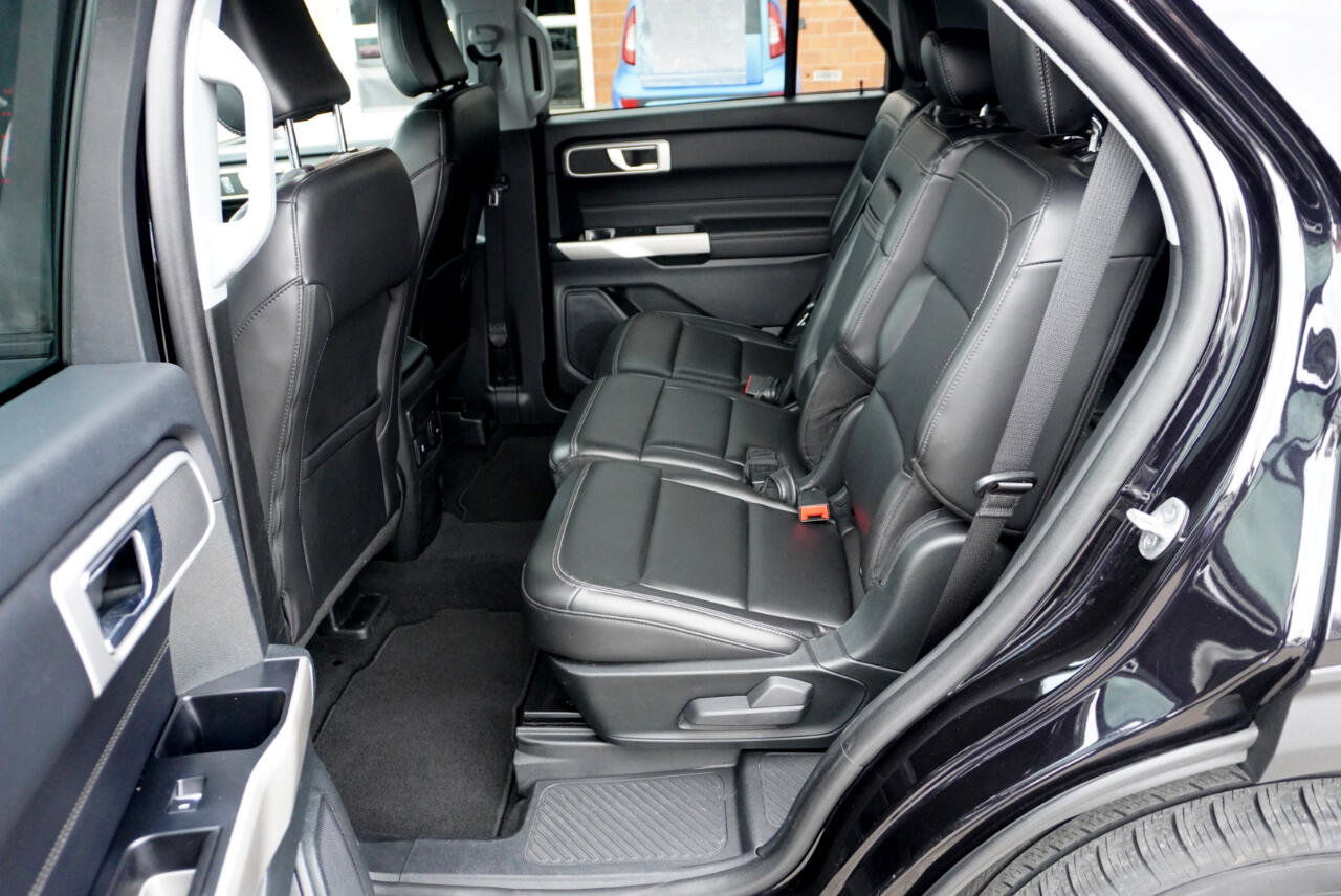 Used 2023 Ford Explorer XLT w/ Equipment Group 202A image 21
