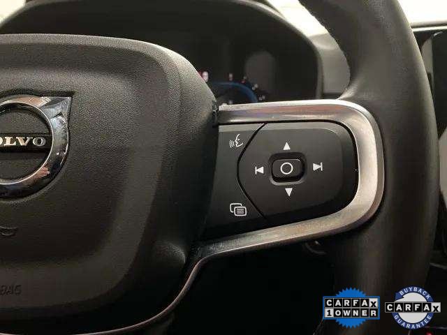 Used 2025 Volvo XC40 B5 Plus image 38