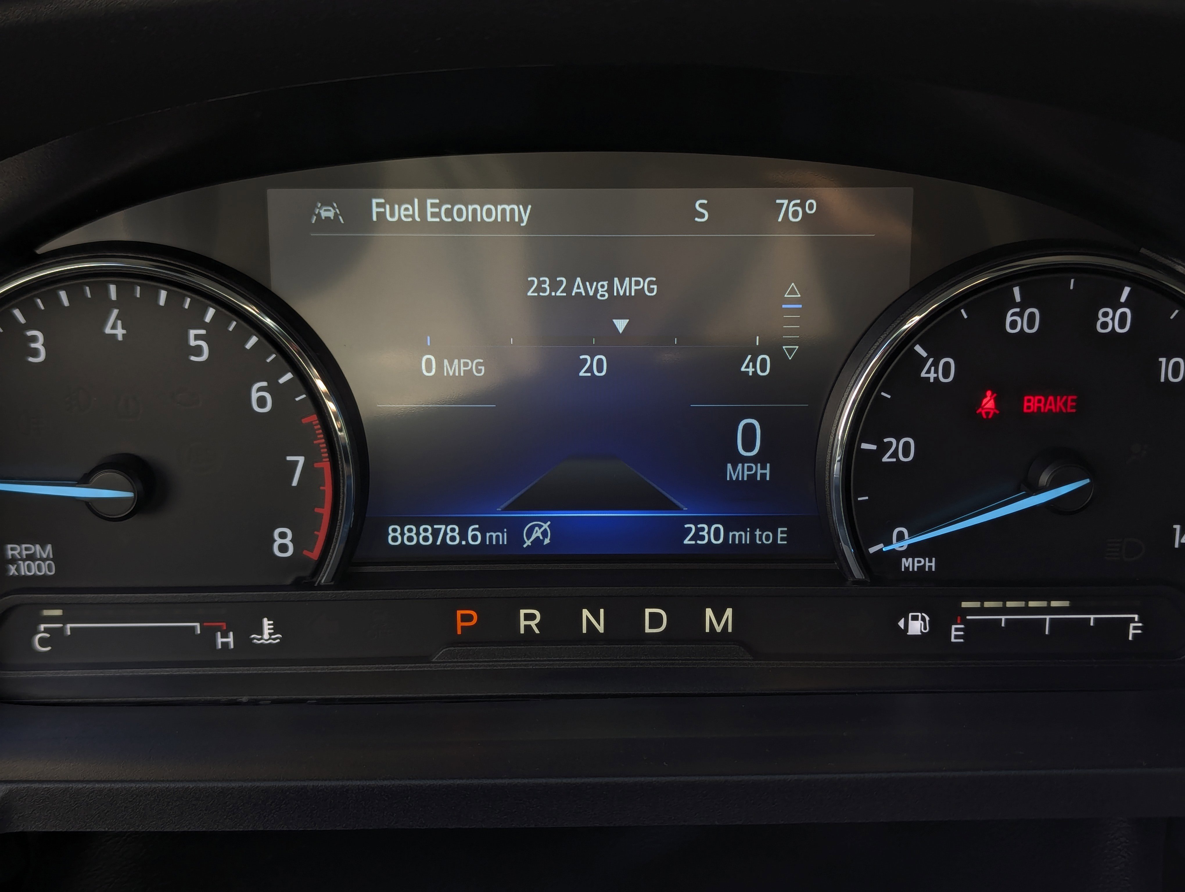 Used 2020 Ford Explorer XLT image 12